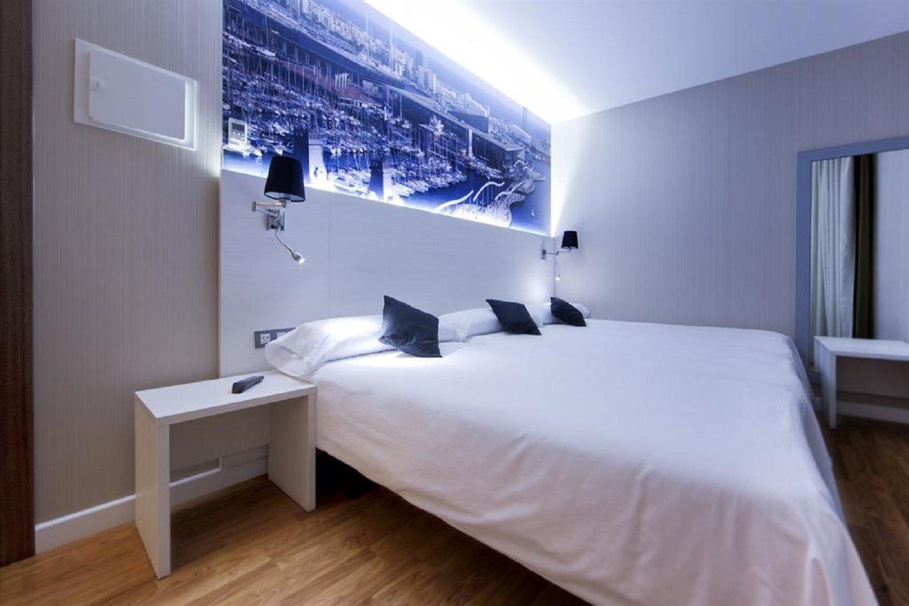 Hostal Bcn Ramblas Barcelona Ngoại thất bức ảnh