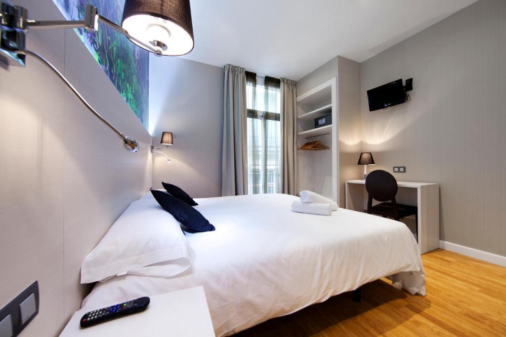 Hostal Bcn Ramblas Barcelona Phòng bức ảnh