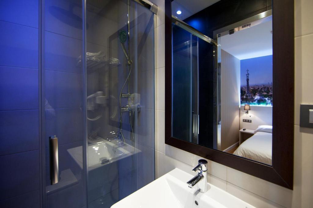 Hostal Bcn Ramblas Barcelona Phòng bức ảnh
