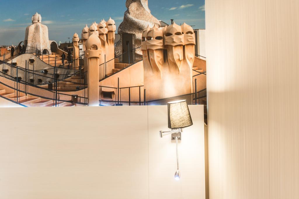 Hostal Bcn Ramblas Barcelona Ngoại thất bức ảnh