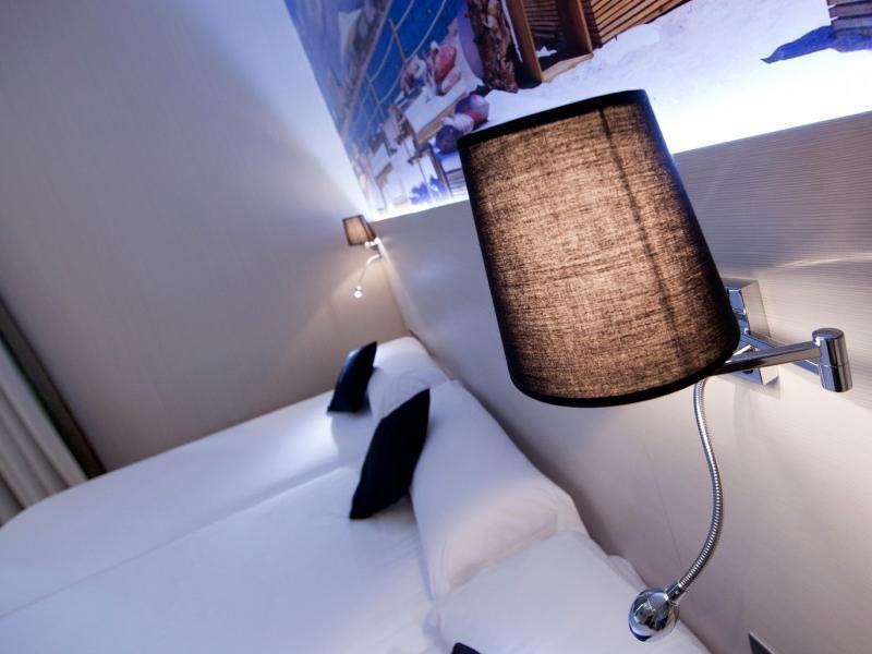 Hostal Bcn Ramblas Barcelona Ngoại thất bức ảnh
