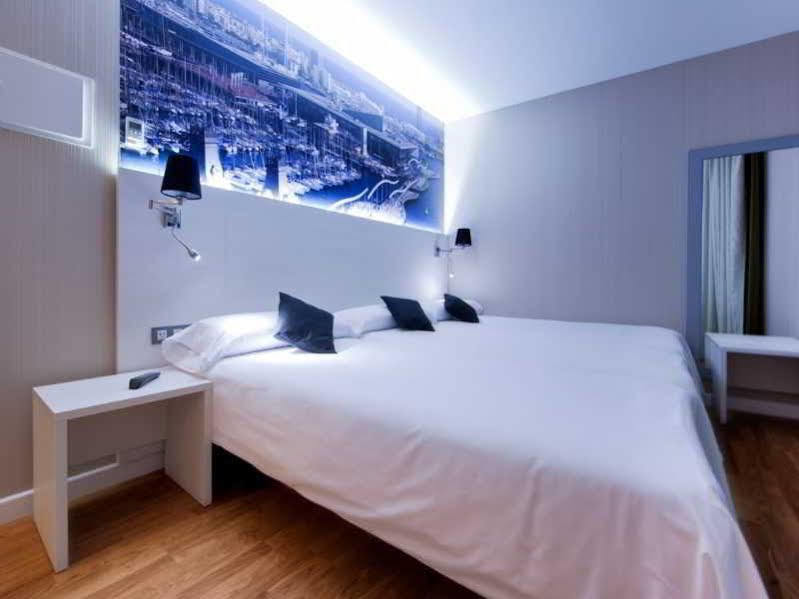 Hostal Bcn Ramblas Barcelona Ngoại thất bức ảnh